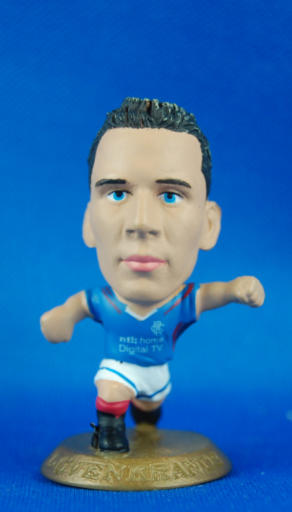 MC1319 Peter Lovenkrands Rangers (H) Microstars UK Series 6